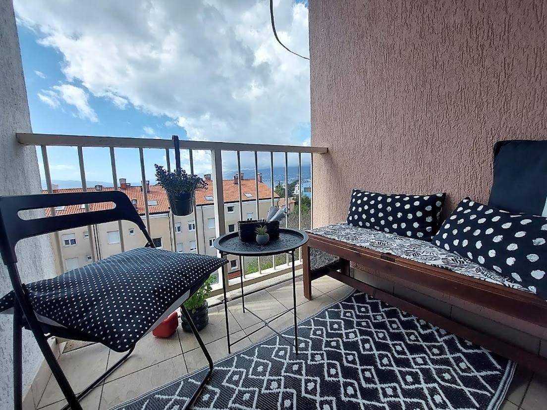 Urban Nest, Sunny 4 Stars Appartamento *