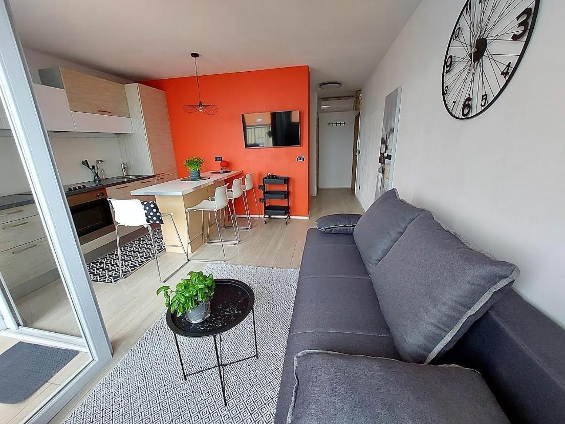 Urban Nest, Sunny 4 Stars